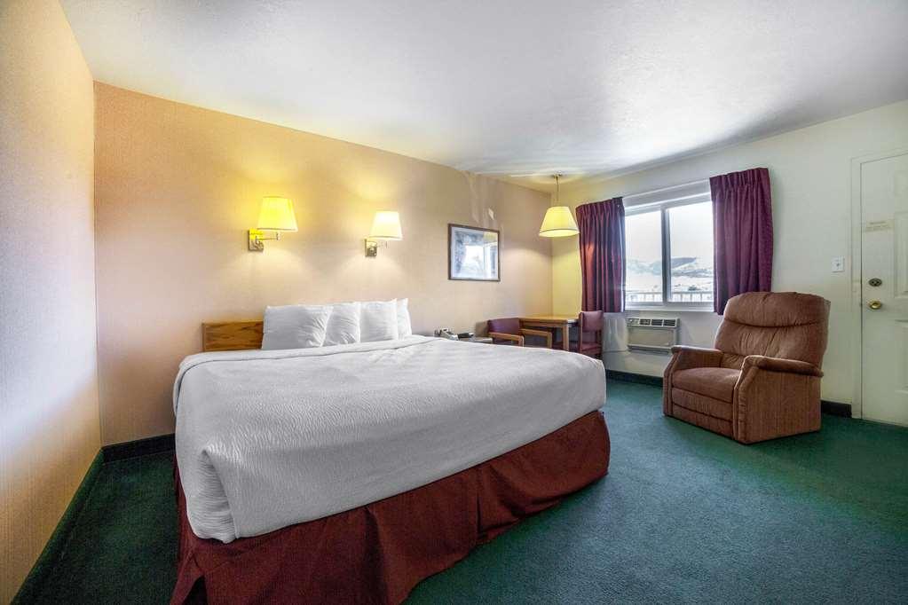 Rodeway Inn Whitehall Oda fotoğraf
