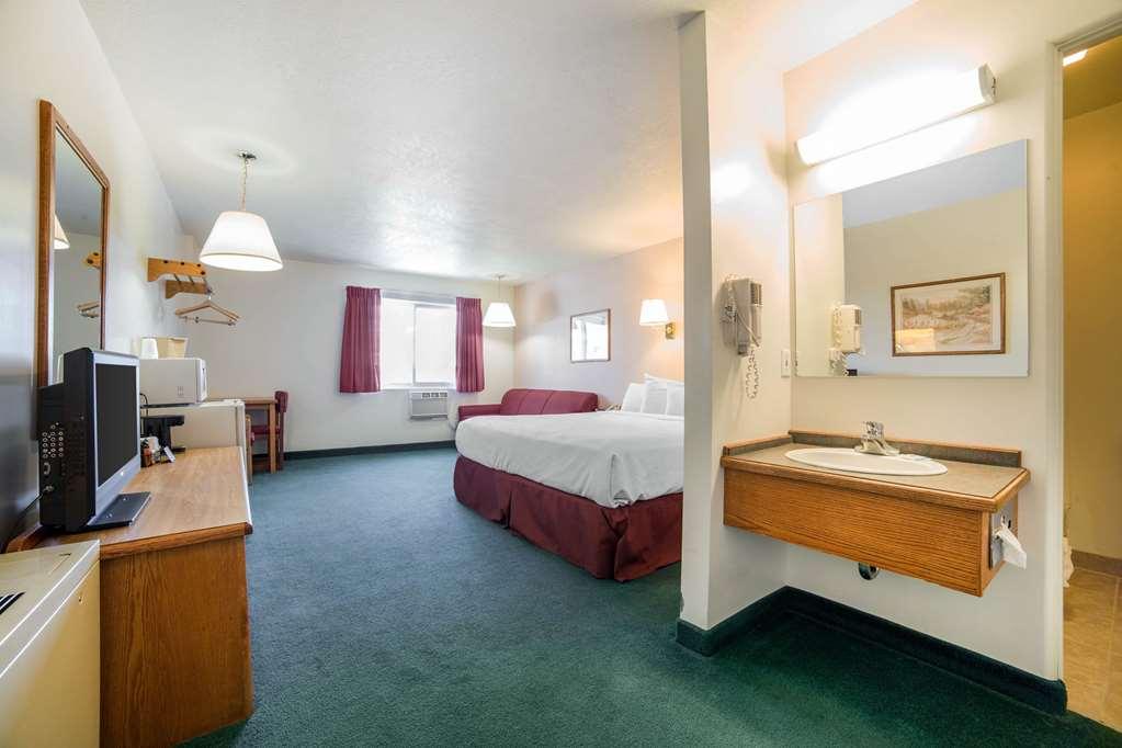 Rodeway Inn Whitehall Oda fotoğraf