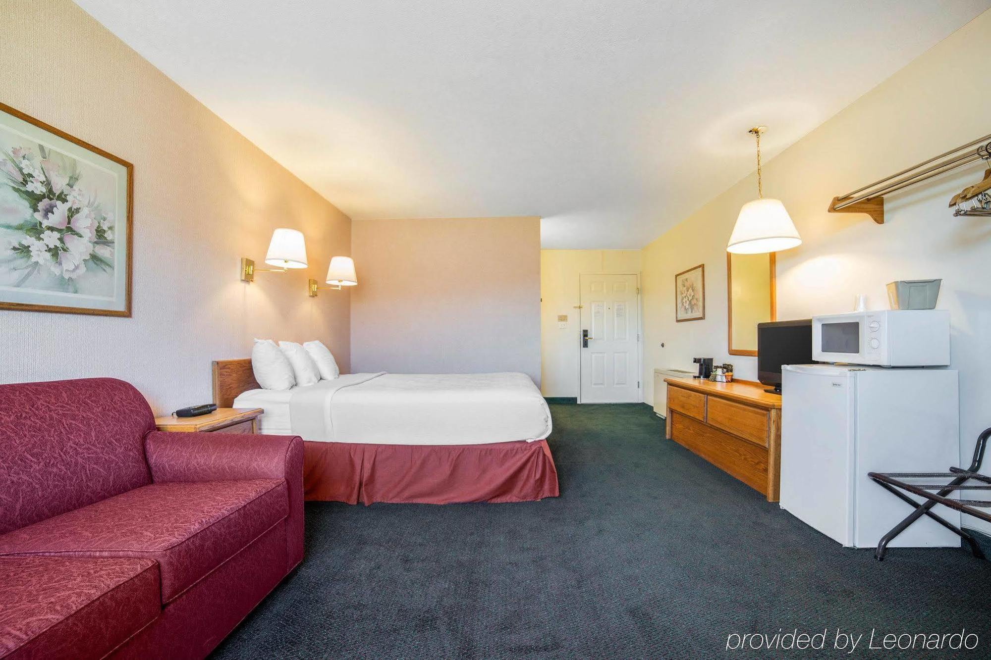 Rodeway Inn Whitehall Dış mekan fotoğraf